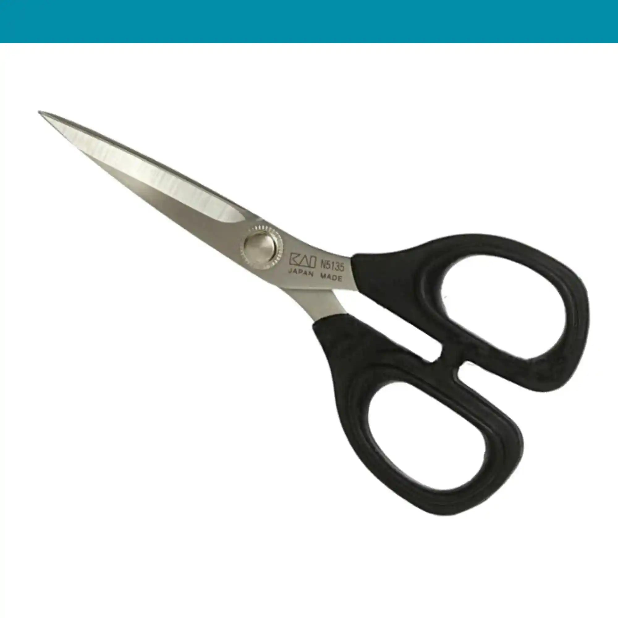 Kai 5135 5.5 inch in black Embroidery Scissors (13.5 cm)